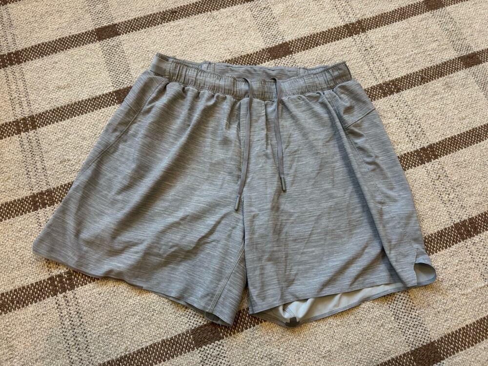 Lululemon Men’s Surge Shorts Lined Gray Large Athletic 5 1/2” Inseam